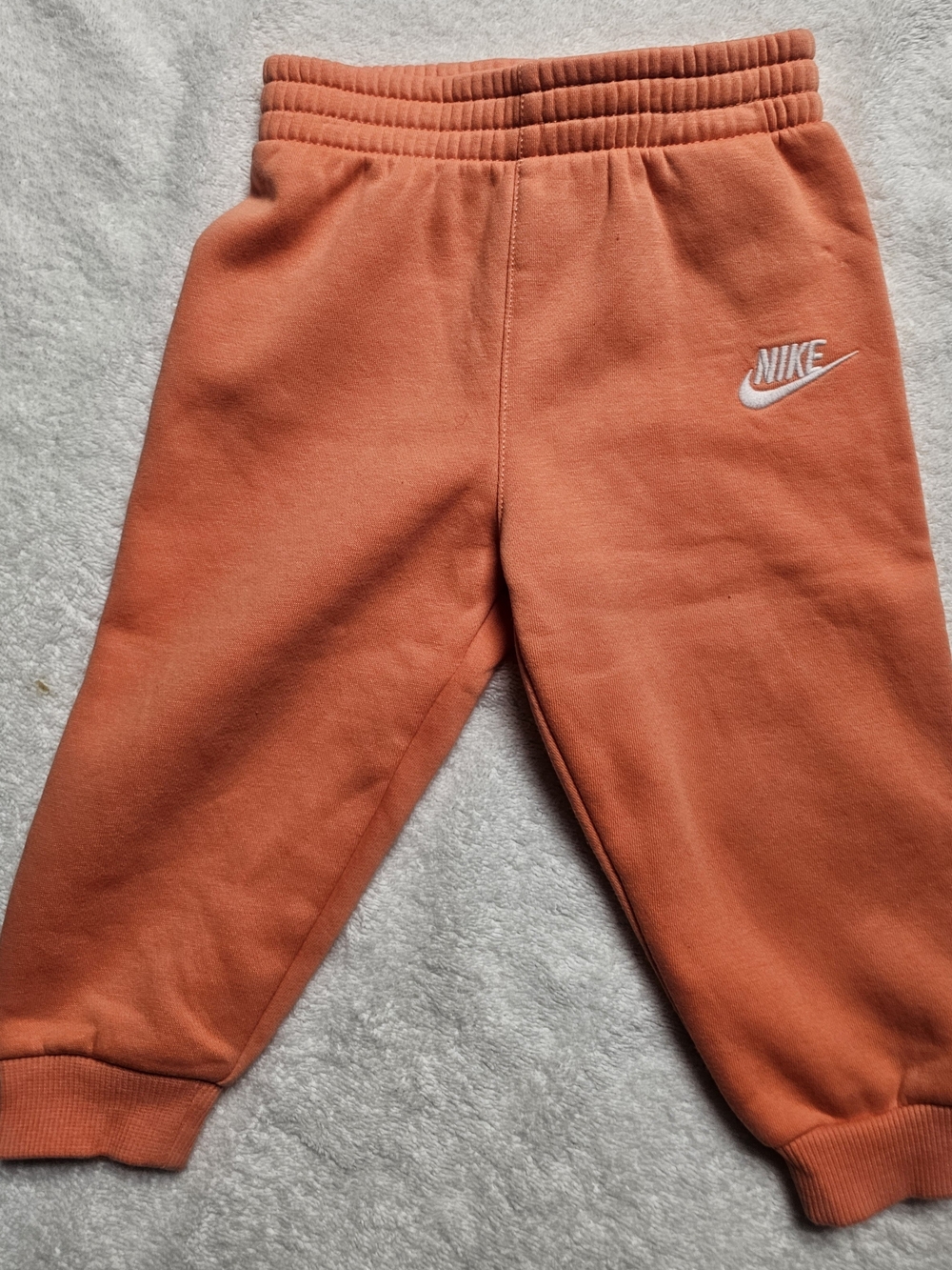 Pants Jogger Nike para Niña - Color Naranja (Como Nuevo)